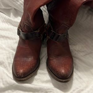 Freebird Philly size 9